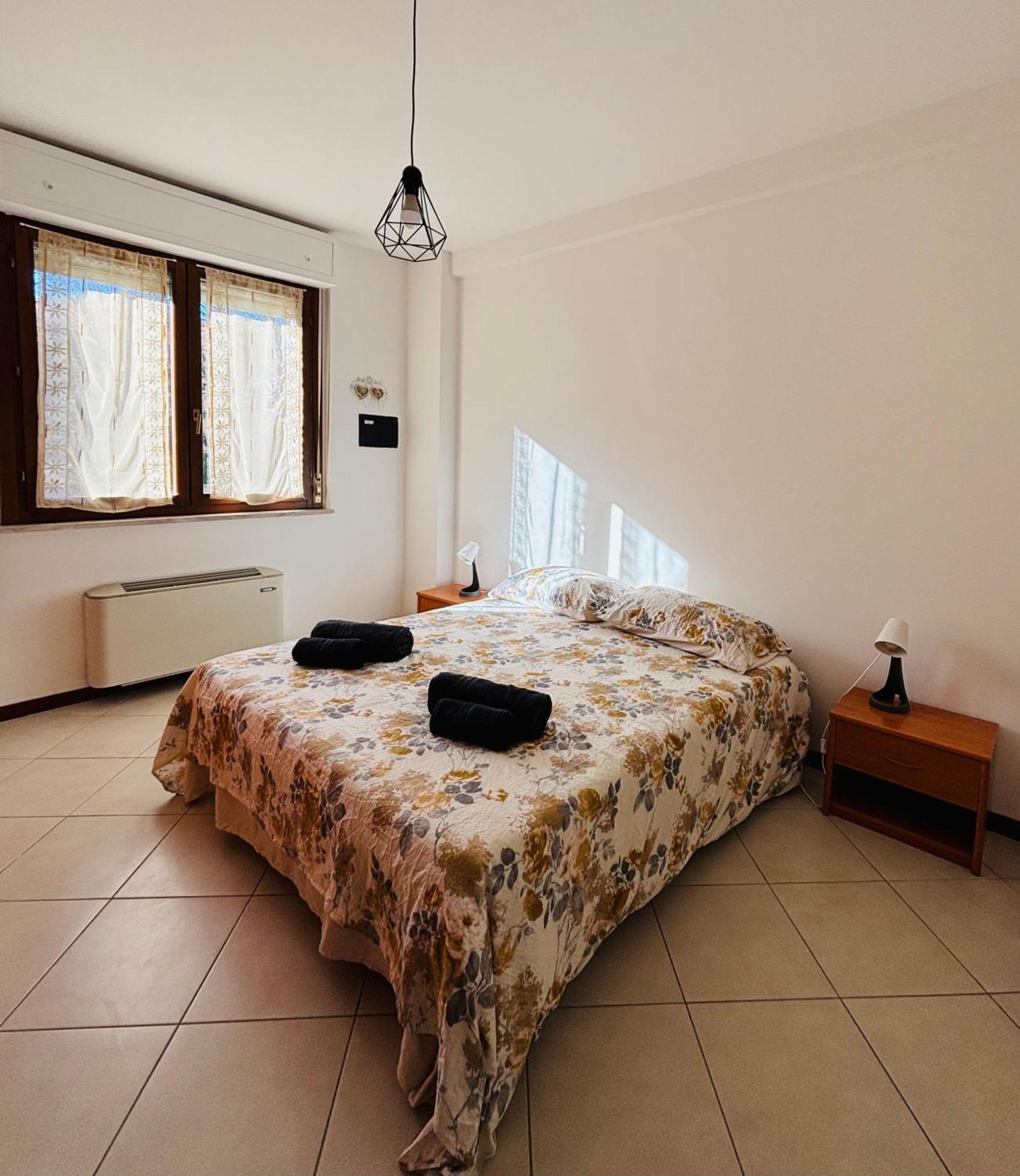 Апартаменты Casa Tirso Ористано Экстерьер фото